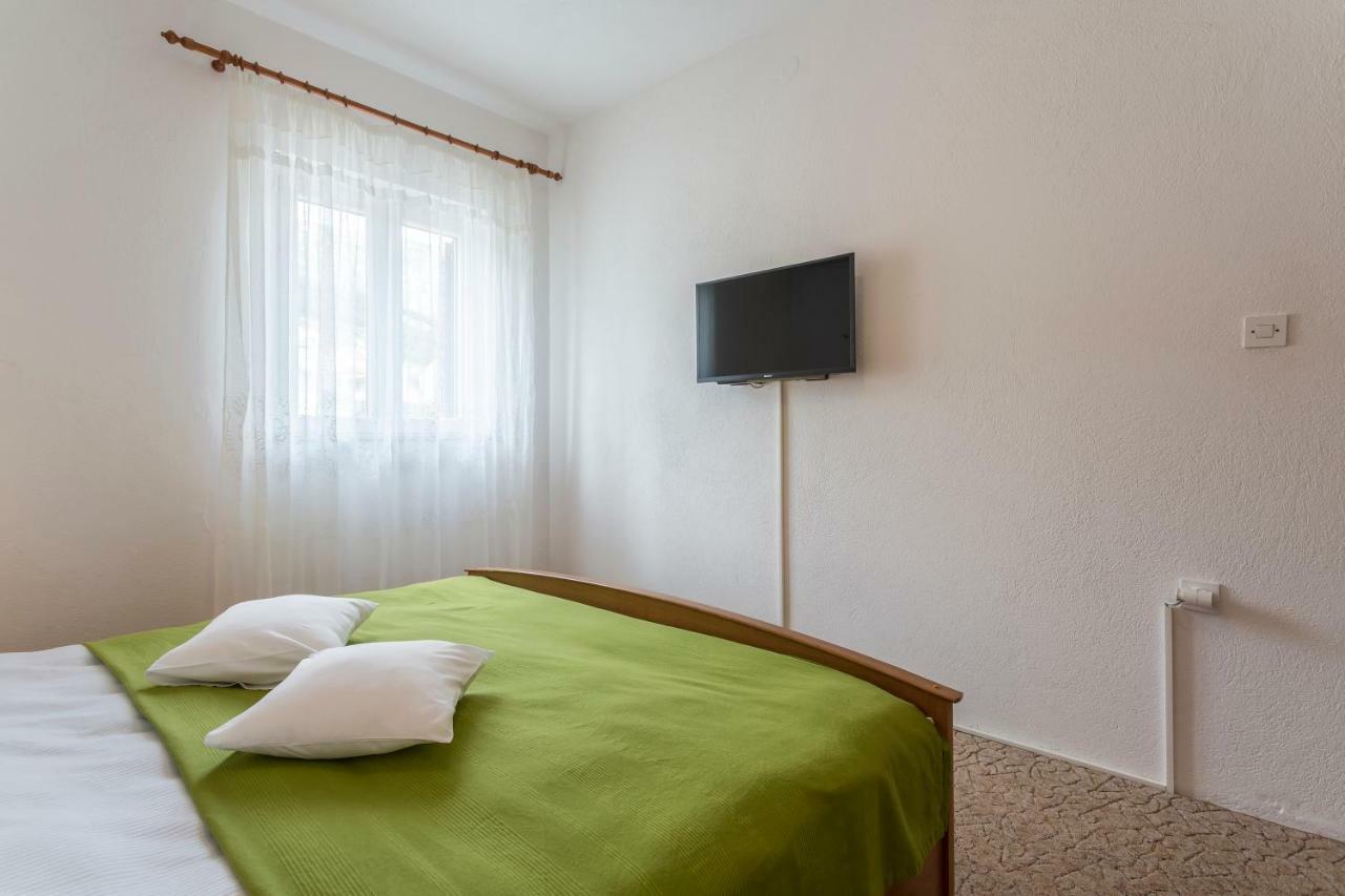 Apartmani Bezma Bol Ngoại thất bức ảnh