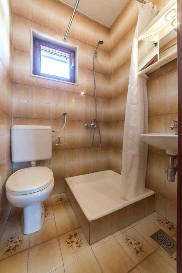 Apartmani Bezma Bol Ngoại thất bức ảnh